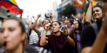 w1240-p16x9-Protestas-en-Colombia-cacerola-analisis-Reuters