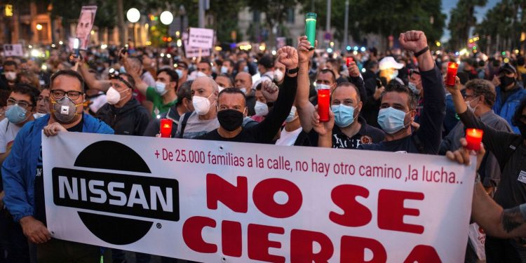 Manifestacion-multitudinaria-Barcelona-cierre-Nissan 1472263500 122474161 1536x1024