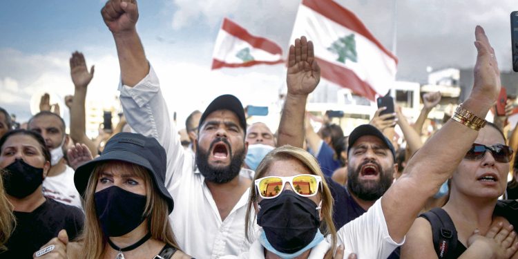 LEBANON: POPULAR REVOLT BROUGHT DOWN THE GOVERNMENT