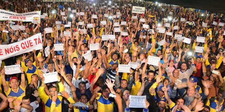 20150916-correios-greve