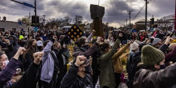 EE.UU: Condenado el policía racista que asesinó a George Floyd