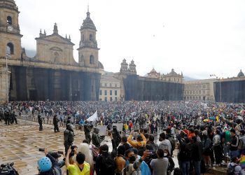 Colombia: el paro nacional y la poderosa movilización popular logró un primer gran triunfo