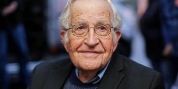 Noam Chomsky joins the campaign in defence of Deputy Giordano from the attacks by Zionism