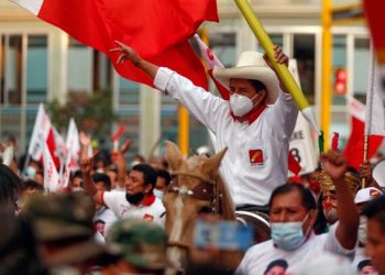 Perú: asume Pedro Castillo ¿Cuál será su rumbo?