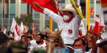 Perú: asume Pedro Castillo ¿Cuál será su rumbo?