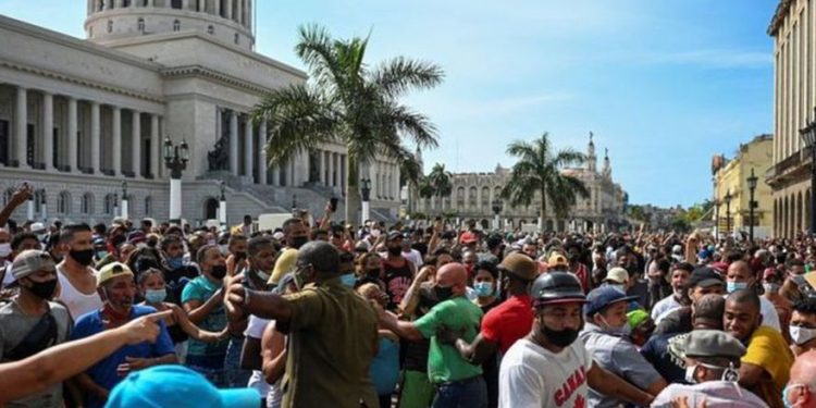 ¿Por qué protesta el pueblo cubano?