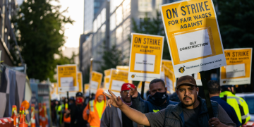 We stand in solidarity with the strike of the Washington State carpenters in the U.S.