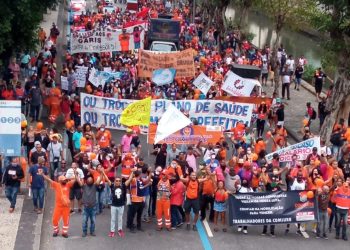 (vídeo) Brasil: Trabajadores de la limpieza realizan movilización en Río de Janeiro