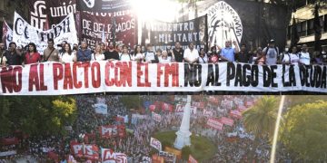 (vídeo) Argentina: Gran marcha contra el pacto con el FMI y por el no pago