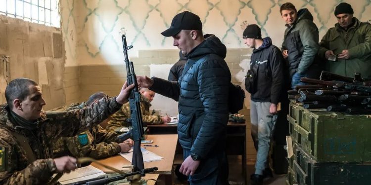 DOWN WITH PUTIN AND RUSSIAN INVASION! LET’S SUPPORT THE UKRAINIAN PEOPLE’S RESISTANCE!