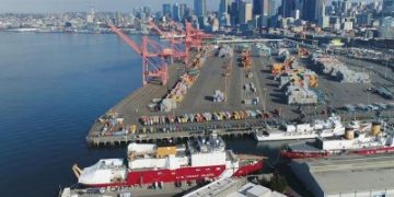 Estados Unidos: 20 mil portuarios rechazan trabajar carga rusa