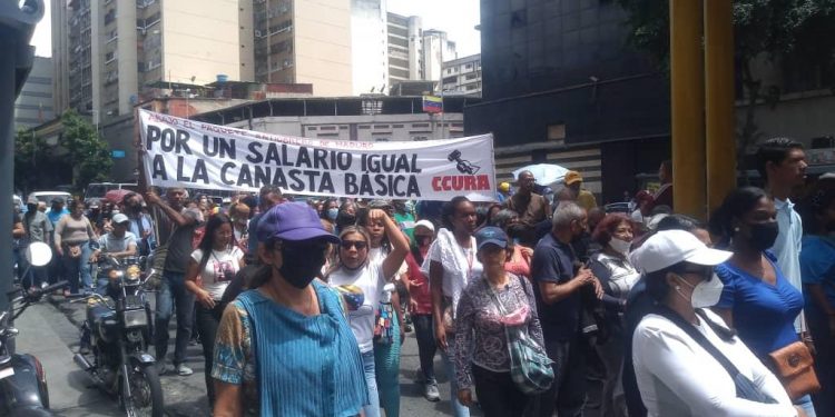 (vídeos) Venezuela: Masiva jornada de protesta del sector educativo en todo el país