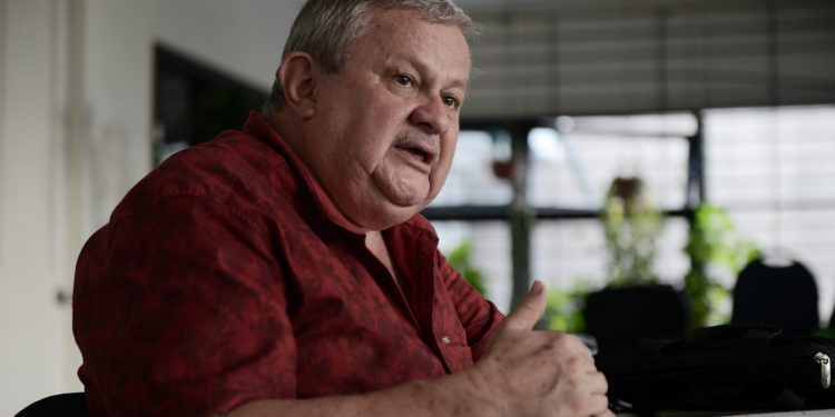 Solidaridad internacional con Orlando Barrantes. Abajo los juicios políticos en su contra