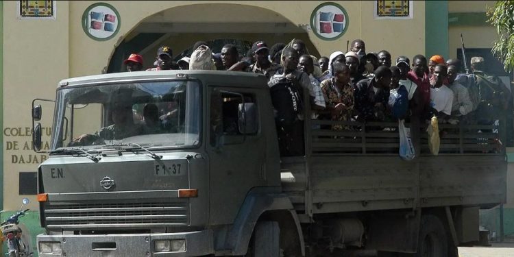 Repudiamos la campaña de deportaciones masivas y el decreto 668-22 del presidente Abinader