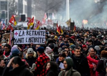 Francia: nuevo paro general contra aumento edad jubilatoria