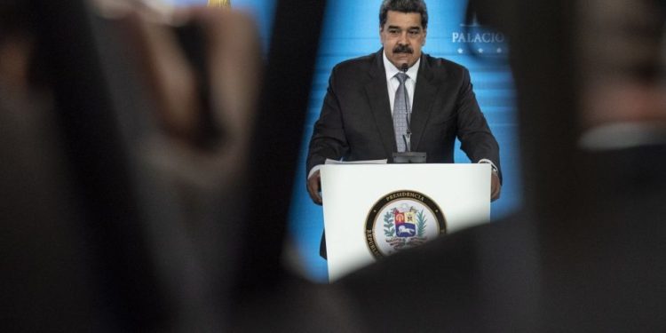 ¿Ripudiare Maduro favorisce all’imperialismo?