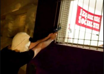 Grave amenaza con arma de fuego contra local de Izquierda Socialista en el Frente de Izquierda Unidad