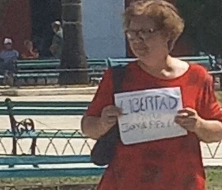 ¡Liberen a la intelectual cubana Alina Bárbara López!