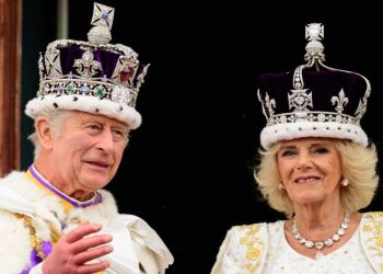 La coronación de Carlos III: una tradición teñida de sangre y explotación humana