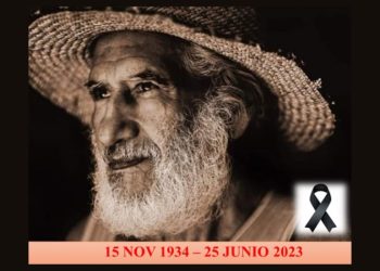 Rinden el último adiós a Hugo Blanco al llegar sus restos mortales al Perú