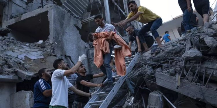 Stop aux bombardements et le siège criminel de Gaza !