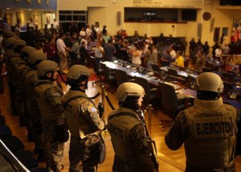 Derechista Bukele se impone en reelección fraudulenta en El Salvador