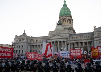 Argentina: Cayó la ley ómnibus ¡Un triunfo popular!