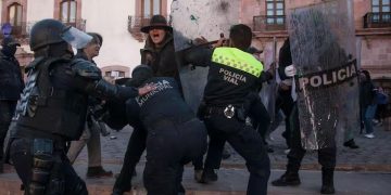 Solidaridad con las compañeras reprimidas en México el Día Internacional de la Mujer