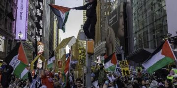 Stop Zionist genocide in Gaza! Long Live Palestinian Resistance!