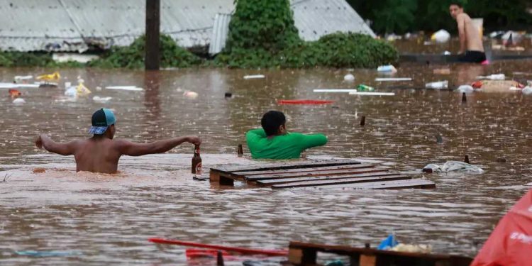 Brasil: Movilizarse para ayudar a la población de Rio Grande do Sul y hacer frente a los responsables de la catástrofe