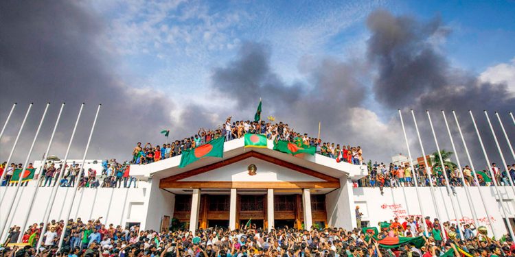 Bangladesh: Rebelión estudiantil y popular derroca al gobierno