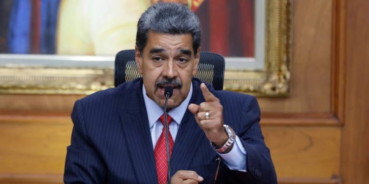 Maduro ne sosyalist ne de antiemperyalisttir