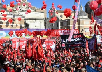 Italia: Gran huelga y movilización en todo el país contra el presupuesto de Meloni