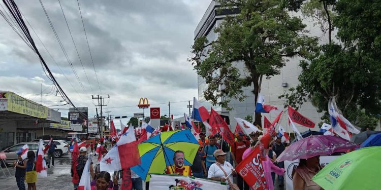 (vídeo) Panamá: Miles marchan contra privatización de Caja del Seguro Social e injerencia imperialista