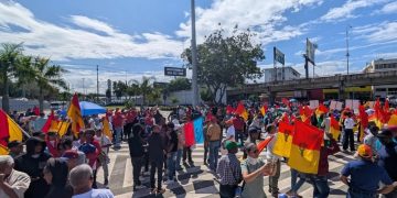 Despite police and paramilitary repression, the united march for the 60th anniversary of the April Revolution took place