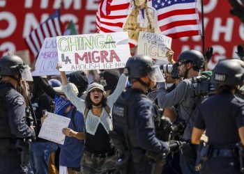 Los Angeles: Trump’ın sınır dışı uygulamalarına ve baskılarına karşı öfke günleri