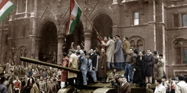 La revolución política y el aplastamiento de la revolución obrera en Hungría