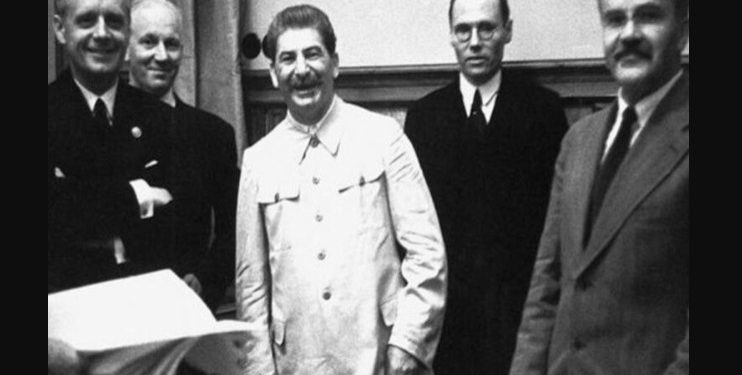 La traición de Stalin y la III Internacional