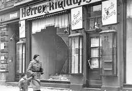 La “noche de los cristales rotos”: Primera gran masacre de judíos en Alemania y Austria