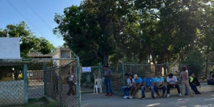 Venezuela: En medio de una gran abstención el gobierno ejecutó una nueva farsa electoral