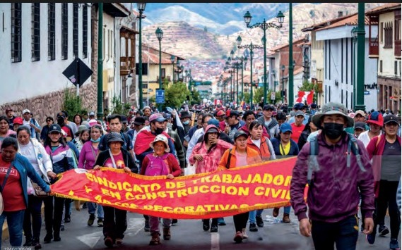 Perú: ¿Por qué no cayó Dina Boluarte?