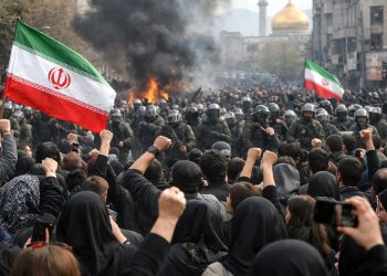 Irán: ¡Estamos con la rebelión del pueblo iraní contra la dictadura!