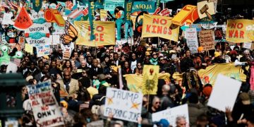 Estados Unidos: 8 millones se movilizan contra Trump y su agresión a Irán