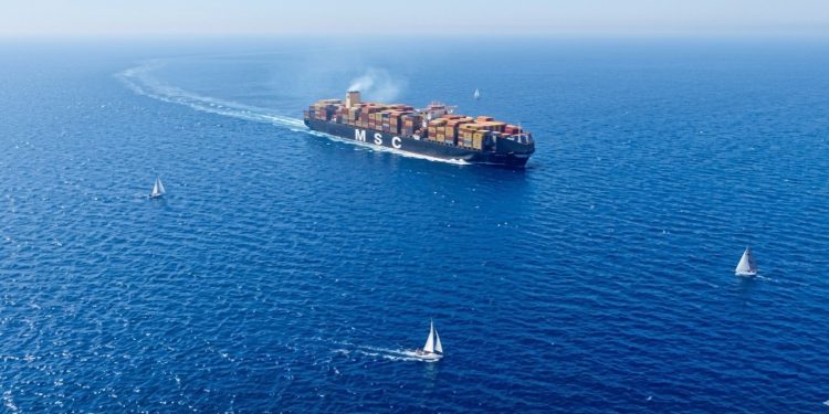 La Flotilla Global Sumud logró bloquear el tránsito del mega buque MSC Maya