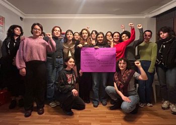 Encuentro en Estambul de la agrupación Solidaridad de Mujeres, con Mónica Schlotthauer