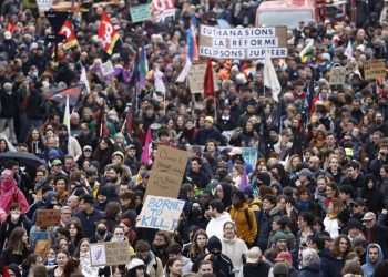 Francia: La rebelión estudiantil enfrenta el ajuste de Macron